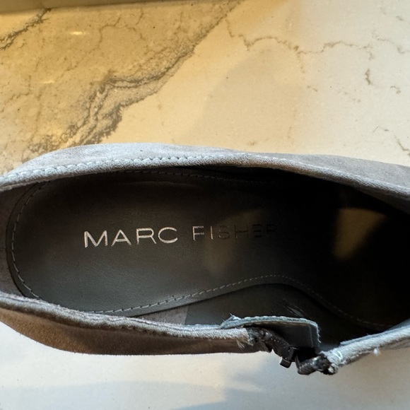Marc Fisher gray suede platform bootie heels. Size 6. Great condition! - Picture 3 of 5